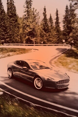 Астон мартин на лесной дороге обои