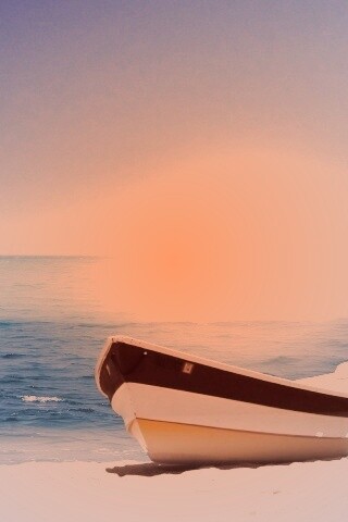 Лодка на пляже обои