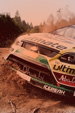 Форд учавствует в ралли обои