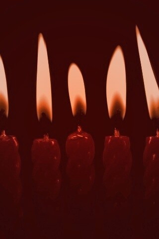 Красные свечи обои