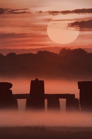 Стоунхэндж в утреннем тумане обои