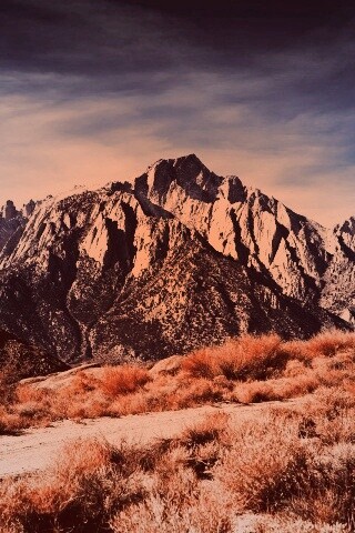 Горы у пустыни обои