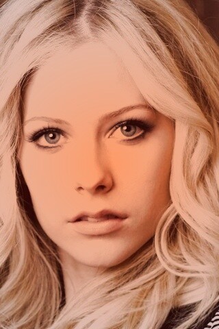 Блондинка Аврил Лавин обои