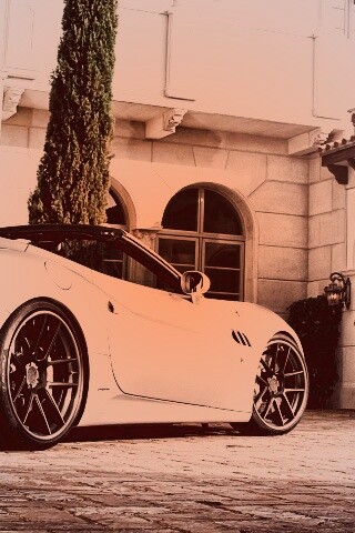 Ferarri у особняка обои