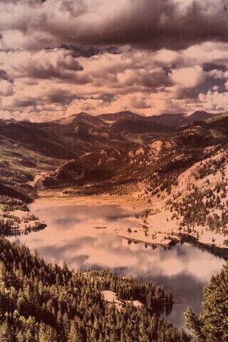 Горное озеро обои