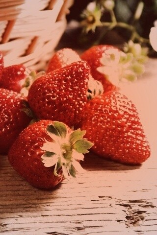 Клубничка обои