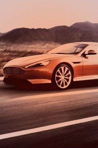 Астон Мартин на шоссе обои