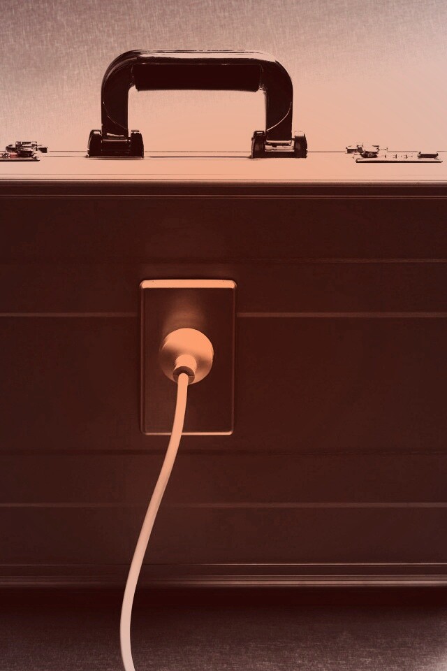 Розетка на кейсе обои