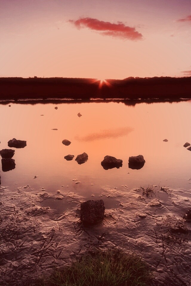 Обмелевшее озеро в Новой Зеландии обои