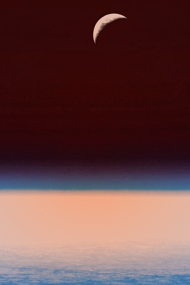 Луна над горизонтом обои