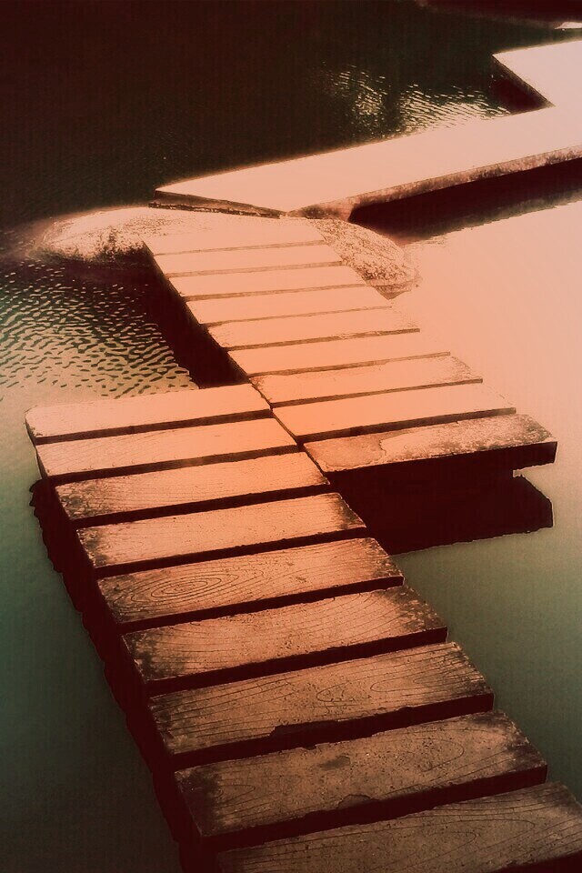 Дорожка над водой обои