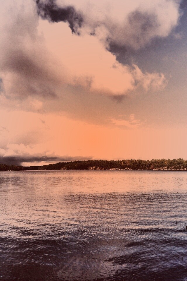 Штиль над озером обои