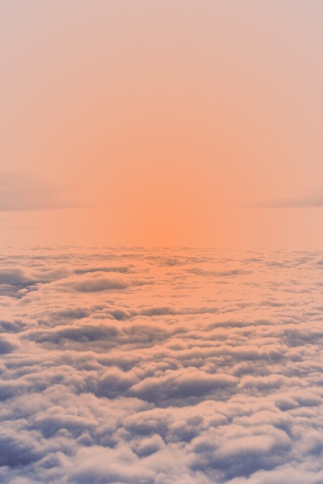 Над облаками обои