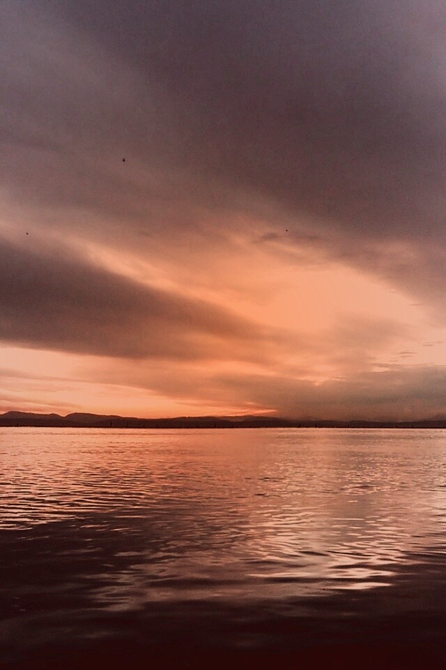 Живописное озеро обои