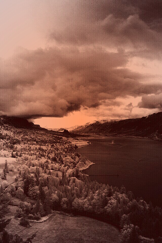 Беспокойное небо обои