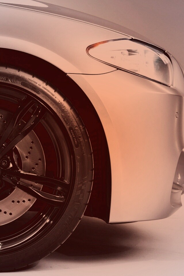 Чёрный литой диск БМВ обои