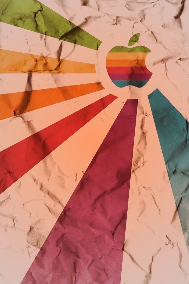 Радужный логотип Apple на мятой бумаге обои
