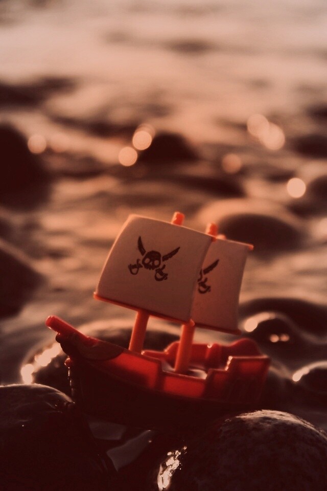 Пиратский корабль на мели обои