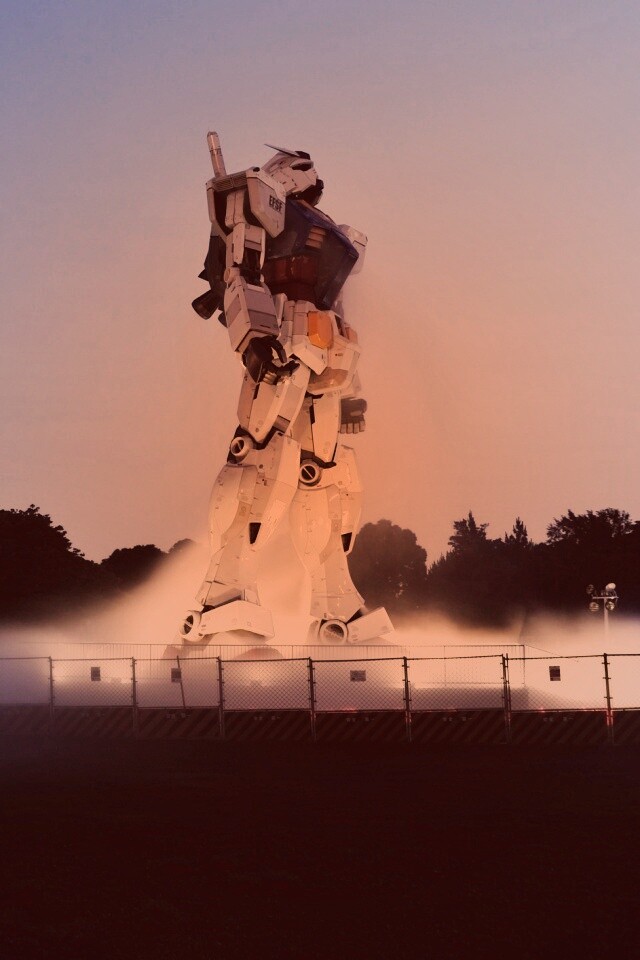 Огромный робот обои