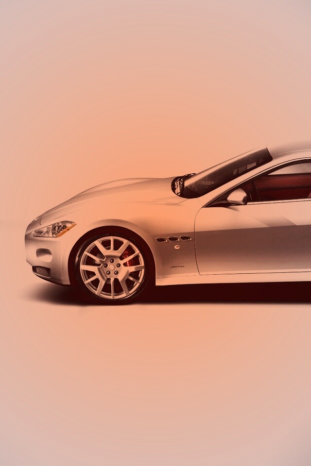 Мазерати сбоку обои