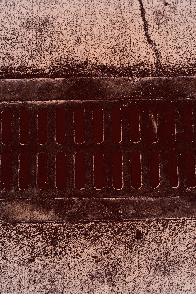 Канализационная решетка обои