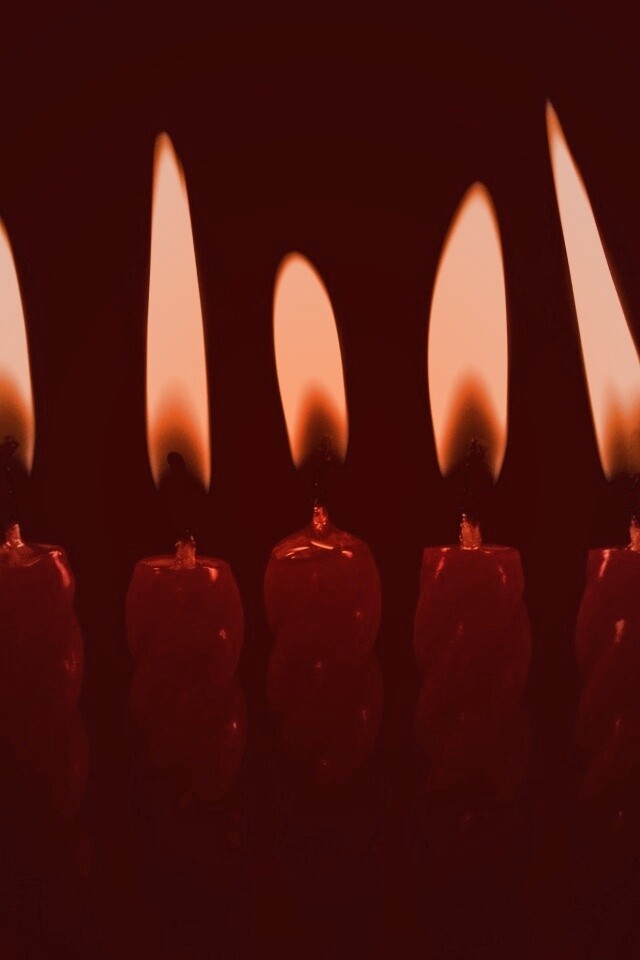 Красные свечи обои