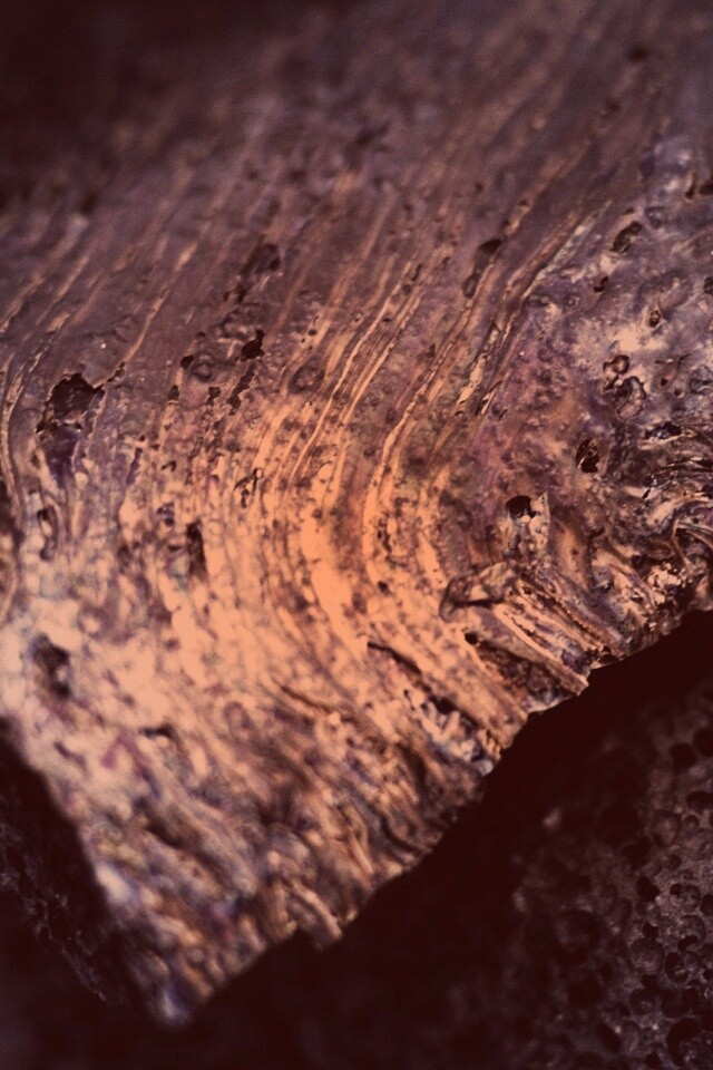 Металл с радужным отливом обои