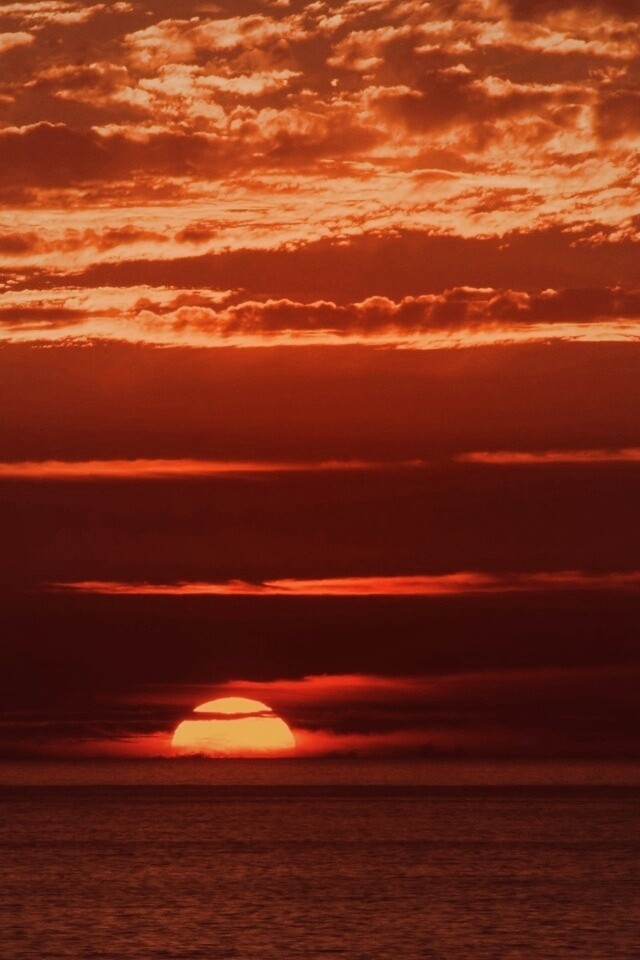 Закат в море обои