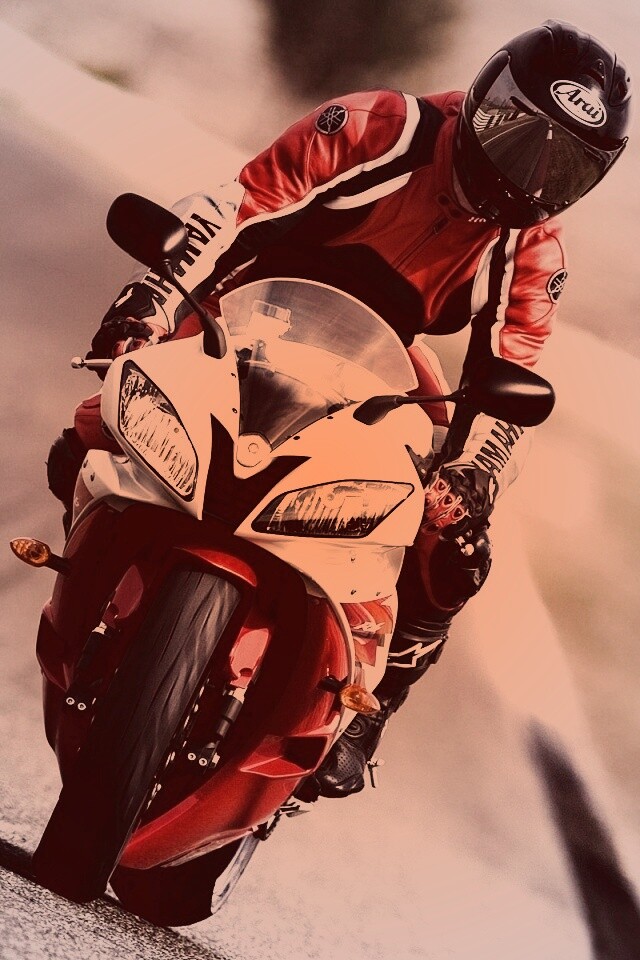 Мотоциклист на спортбайке обои