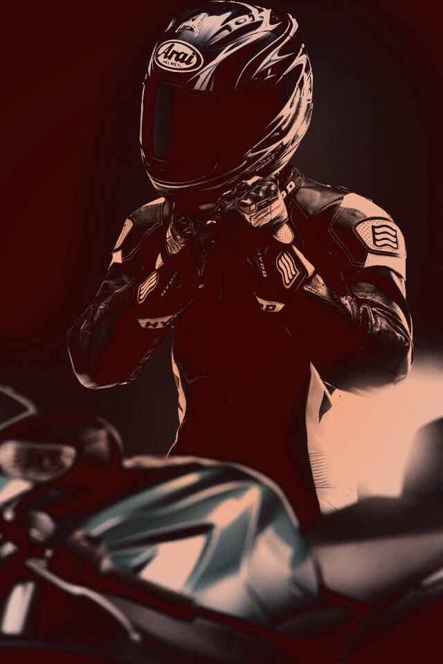 Мотоциклист в черном обои