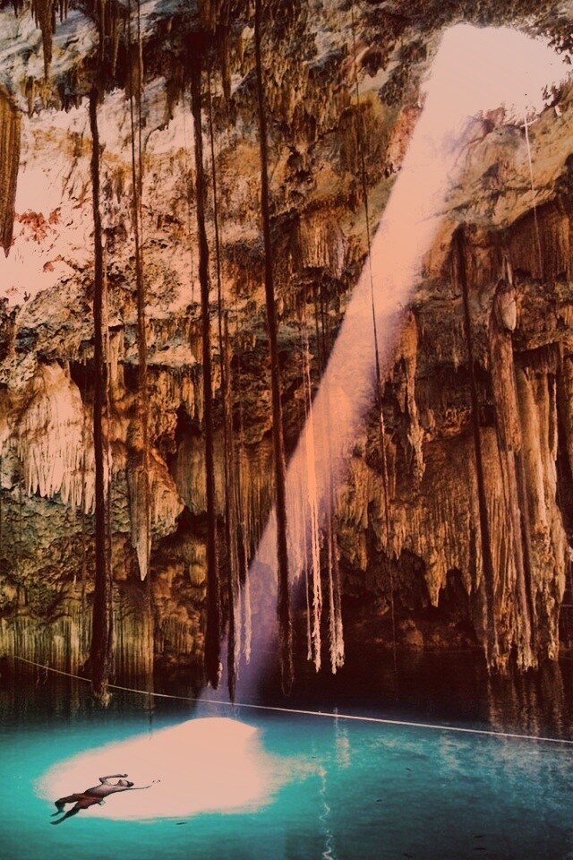 Пещера сталактитов обои