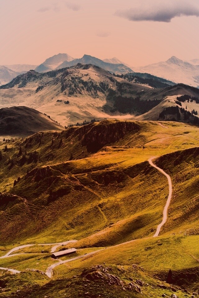 Извилистая горная дорога обои