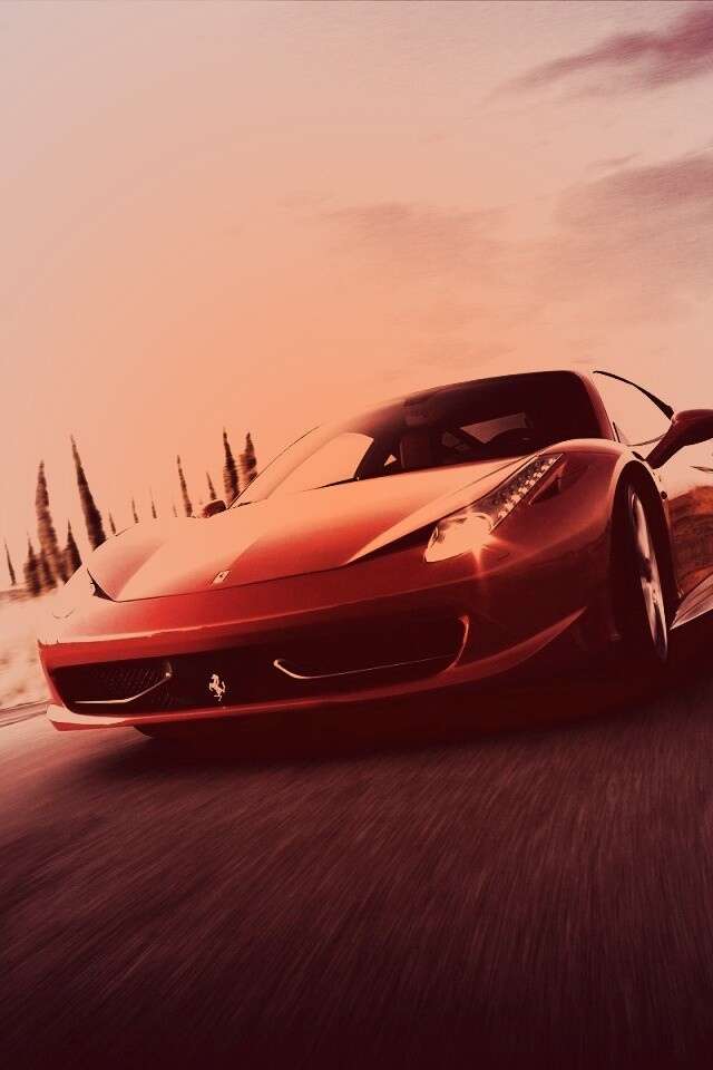 Красная Феррари на трассе обои