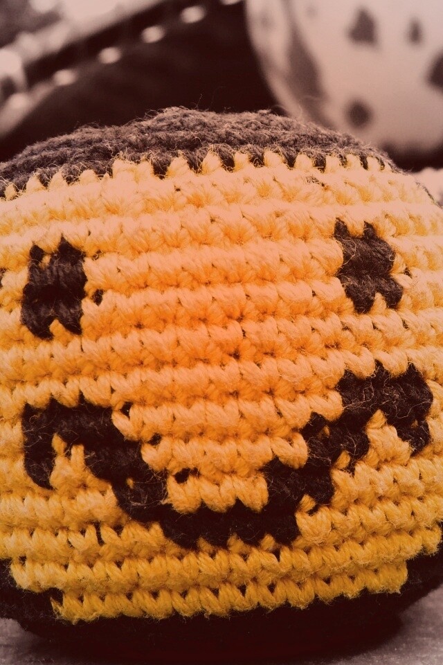 Вязанный смайлик обои