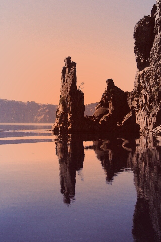 Скалистый берег обои