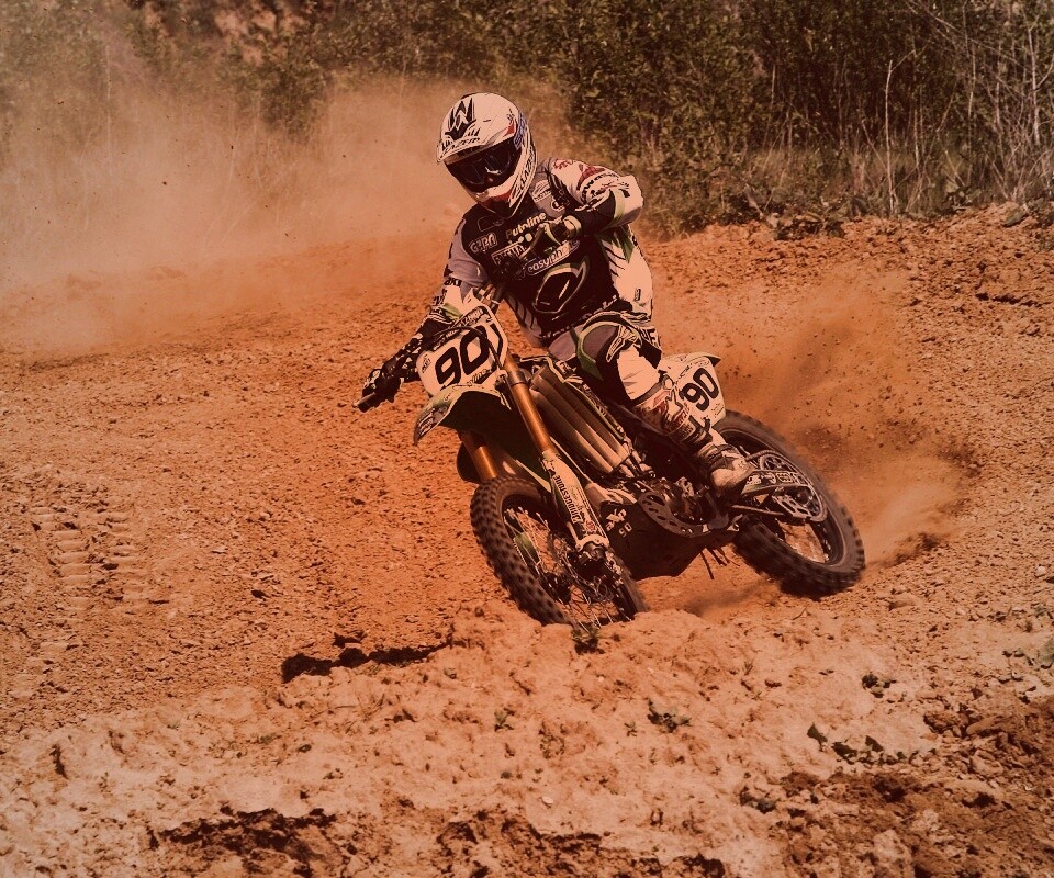 На мототреке обои