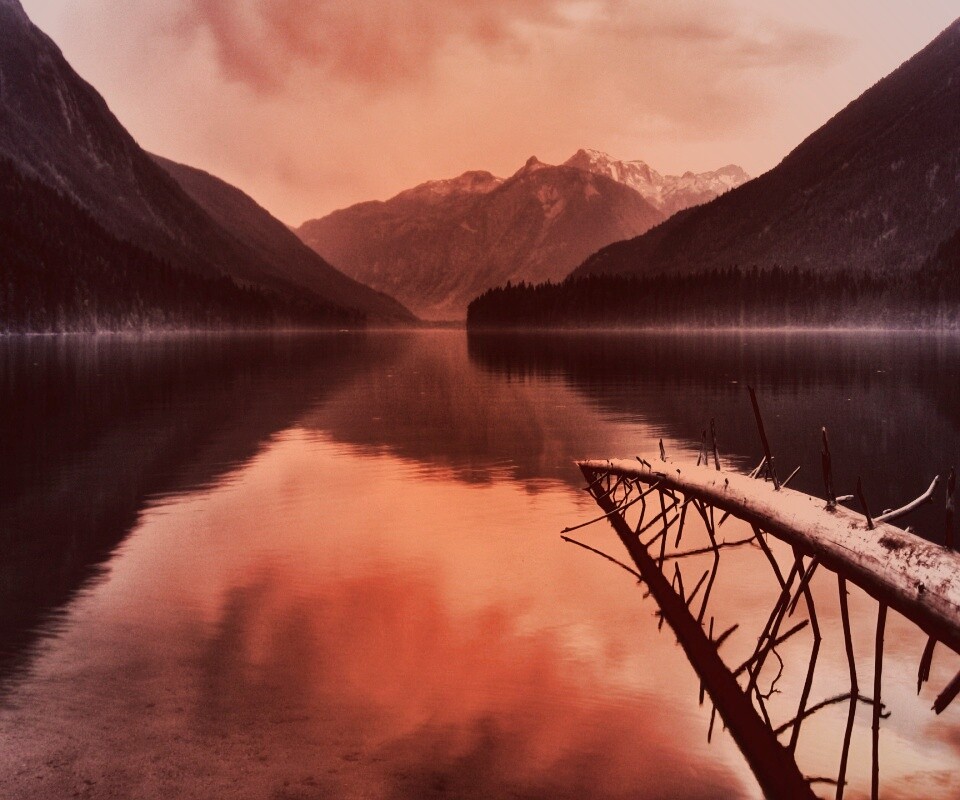 Горное озеро обои