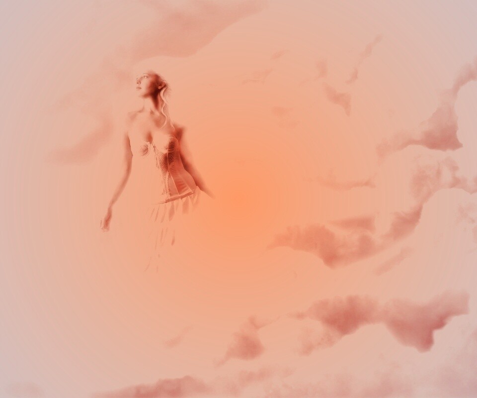 Девушка на облаках обои