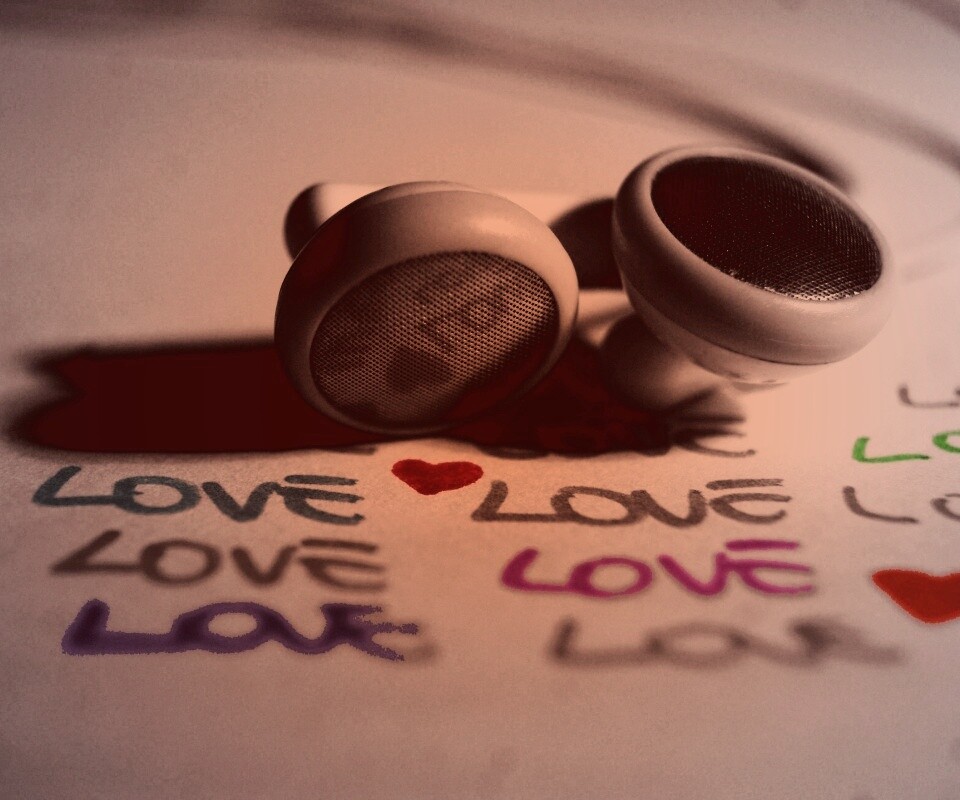 Наушники и любовь обои
