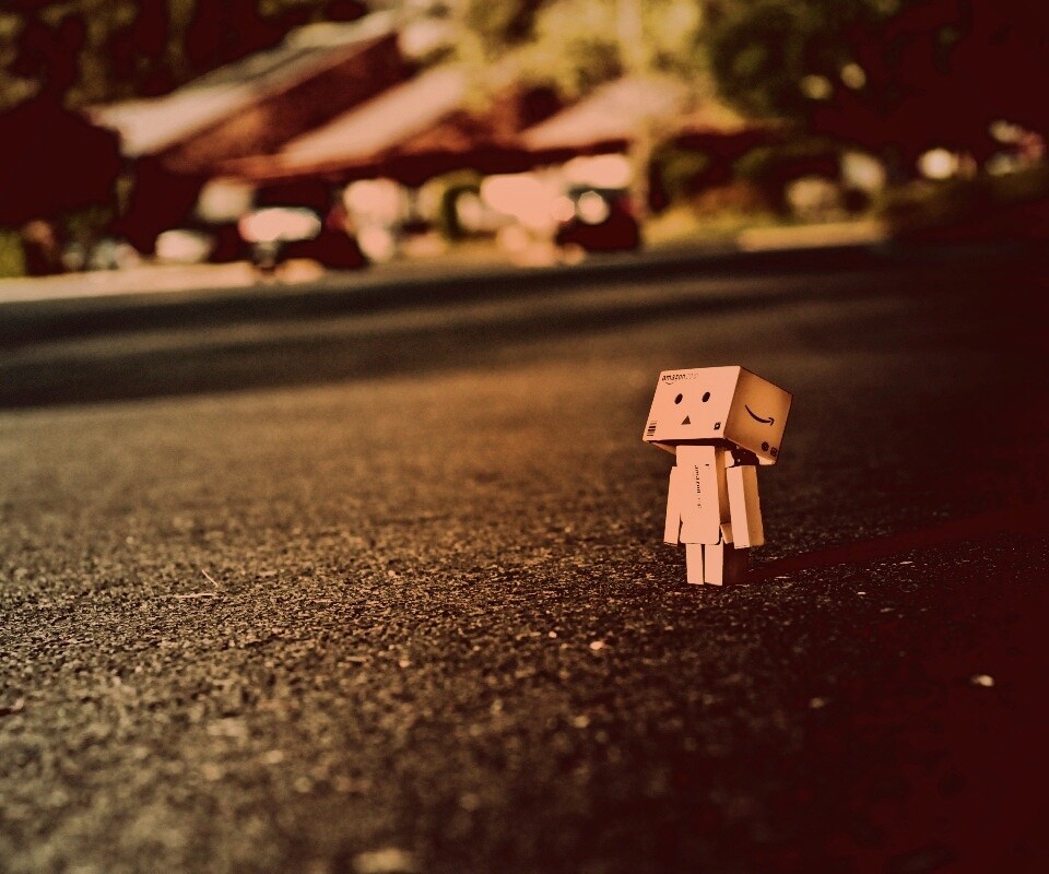 Данбо смотрит вверх обои