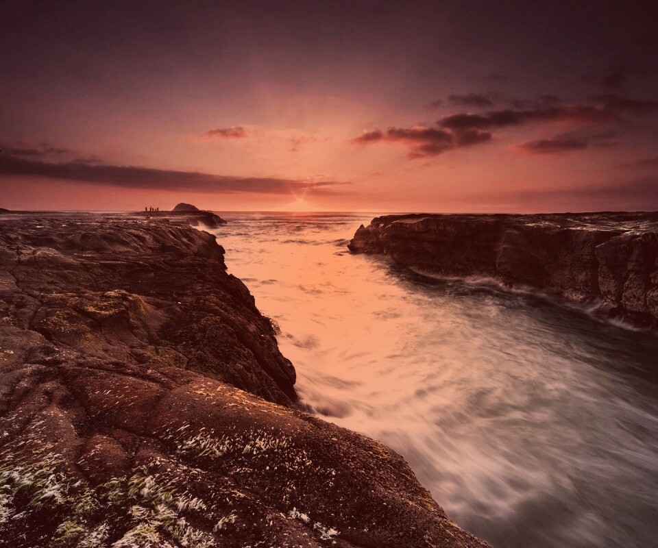 Каменистый пролив обои