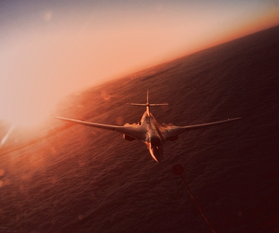 Ту 160 над облаками обои