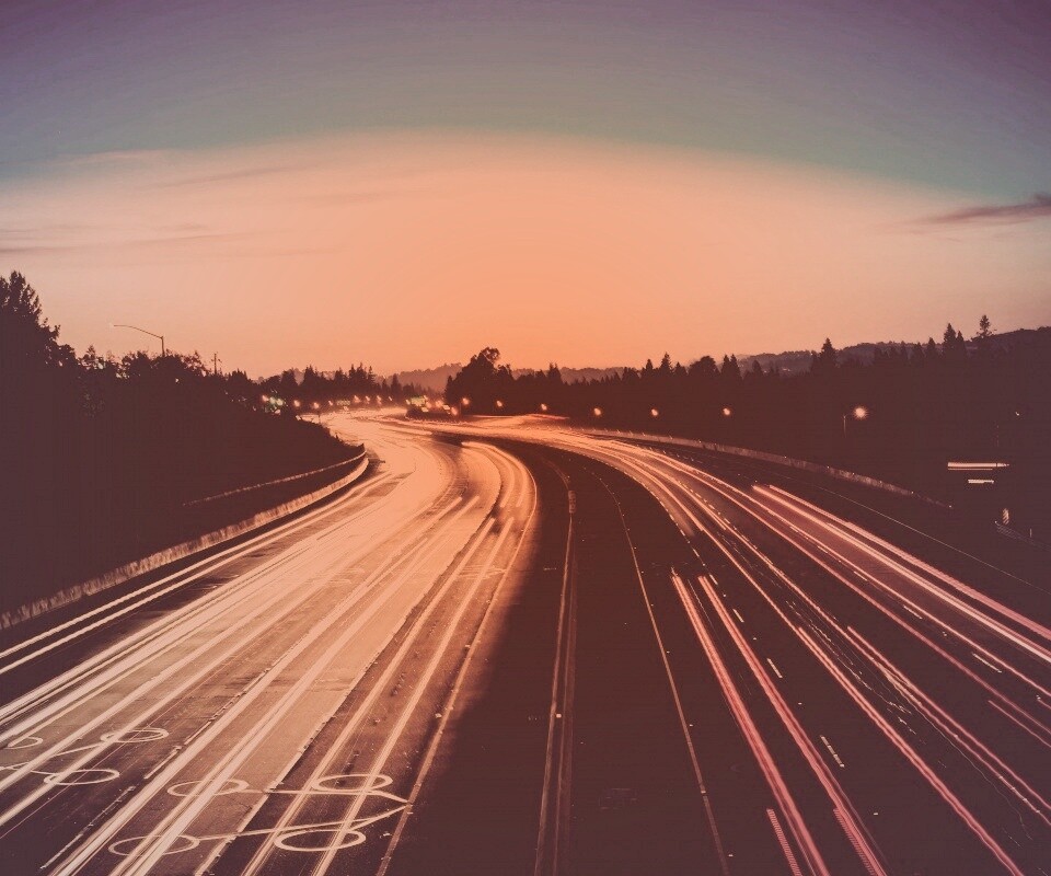 Автострада в огнях обои