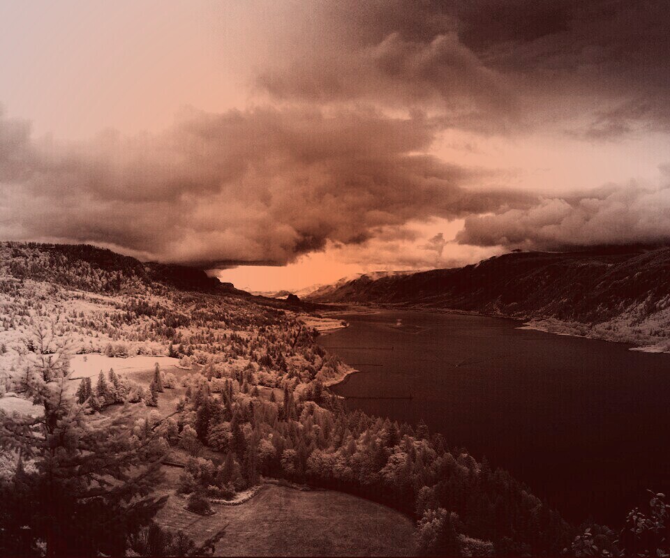 Беспокойное небо обои