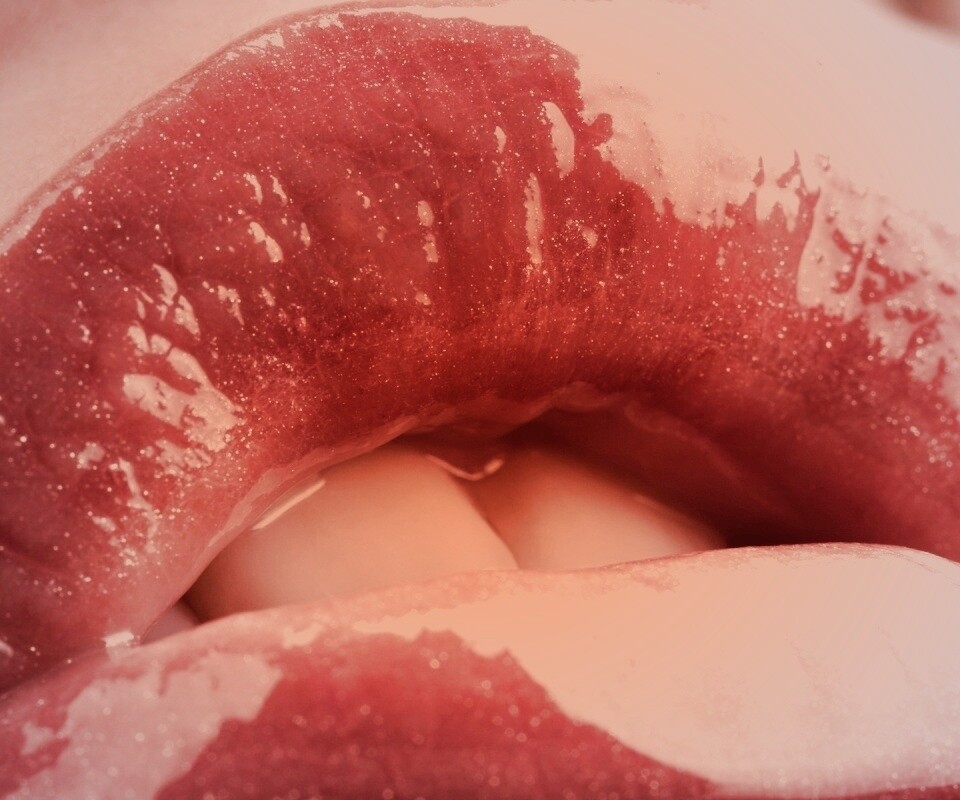 Губы с блеском обои