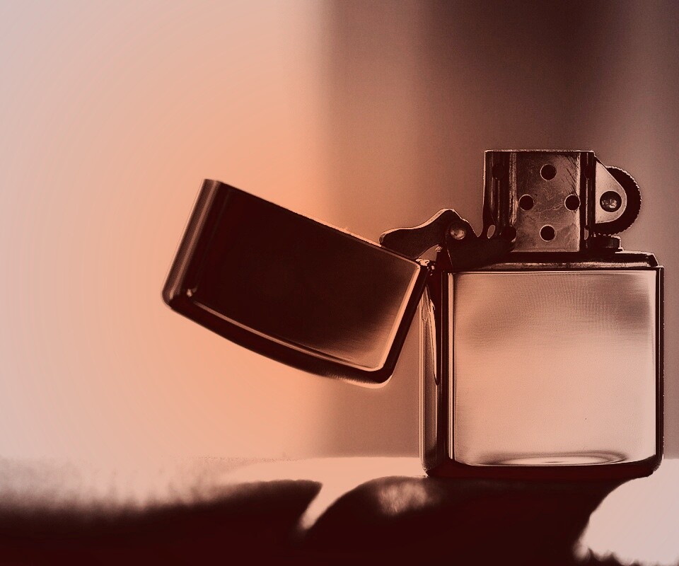 Зажигалка обои