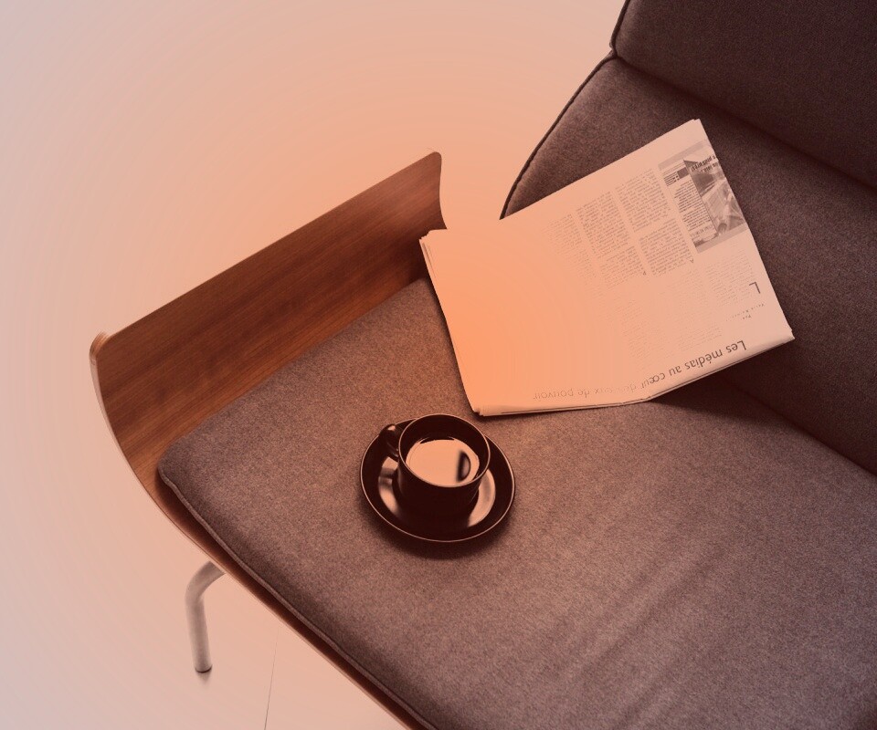 Кофе на стуле обои