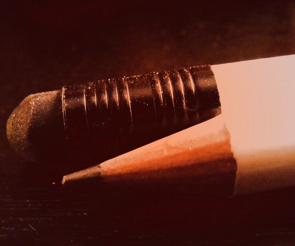 Карандаш обои