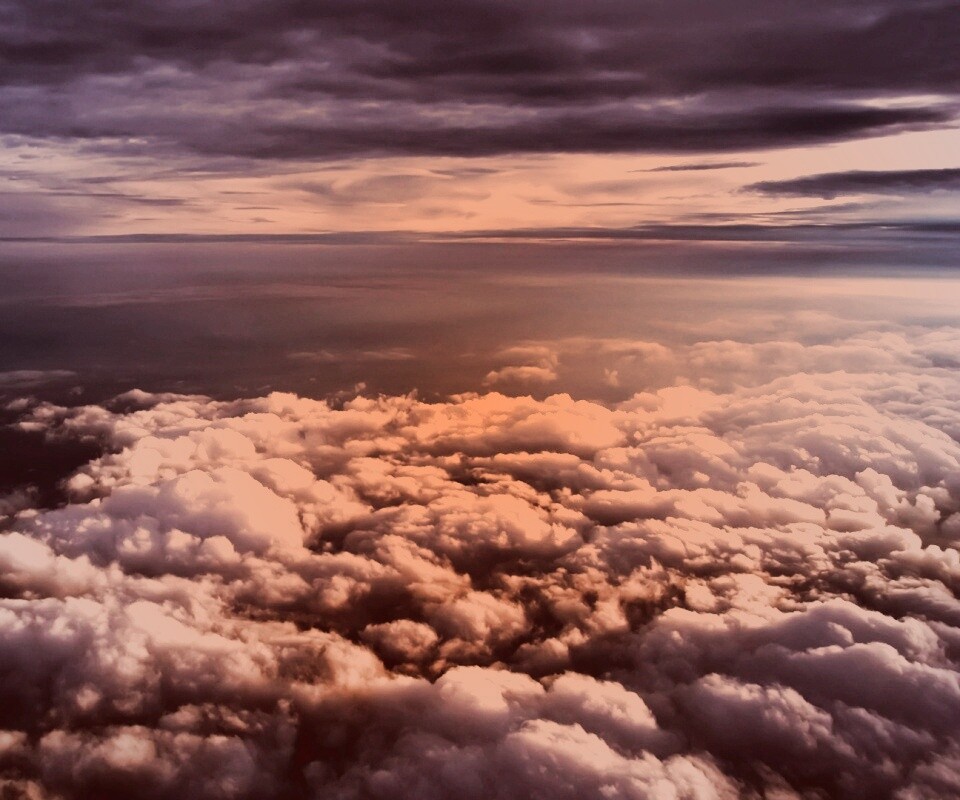 Полет над облаками обои