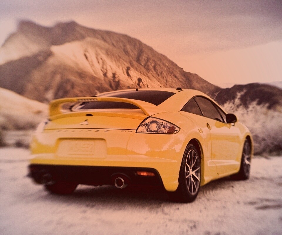 Mitsubishi в горах обои